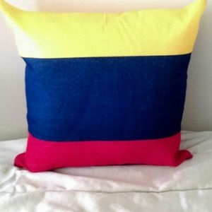 International pillow